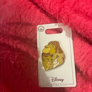 Disney Lion King Family Pin - Gold and Brown
